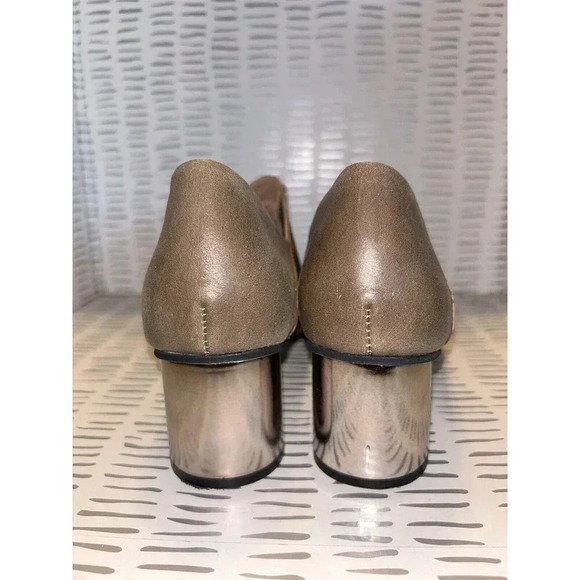 All Black Shoes Women's 8.5 EU 39 Beige‎ Leather Slip On Silver Metallic Heel - Picture 5 of 10